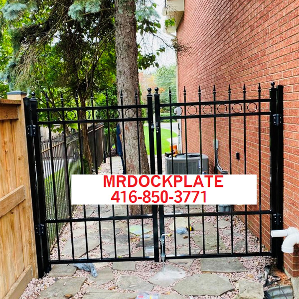 walk-gate-mrdockplate